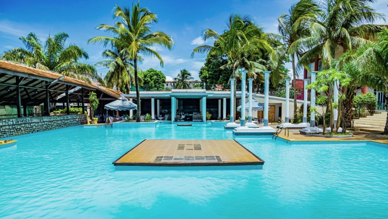 Le Grand Hotel Diego Antsiranana Luaran gambar