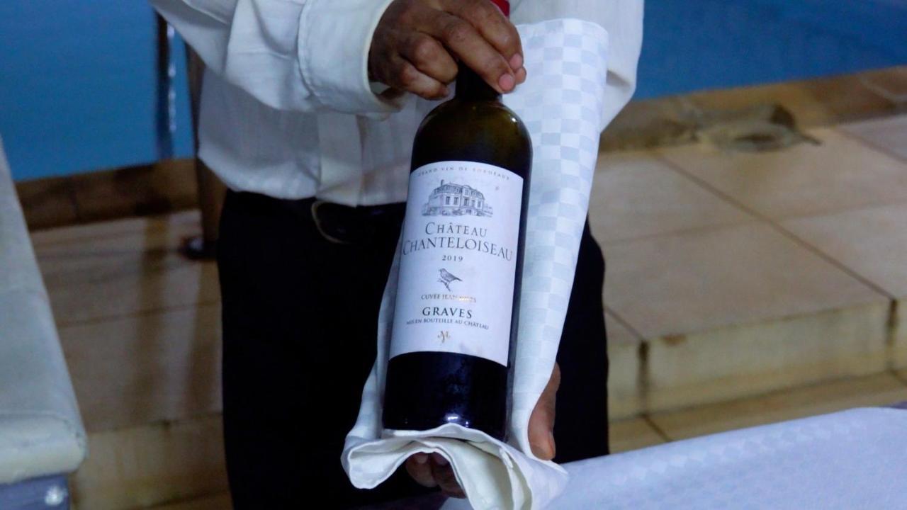 Le Grand Hotel Diego Antsiranana Luaran gambar