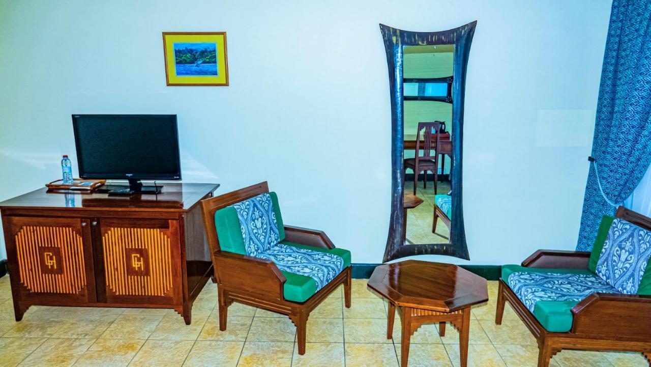 Le Grand Hotel Diego Antsiranana Luaran gambar