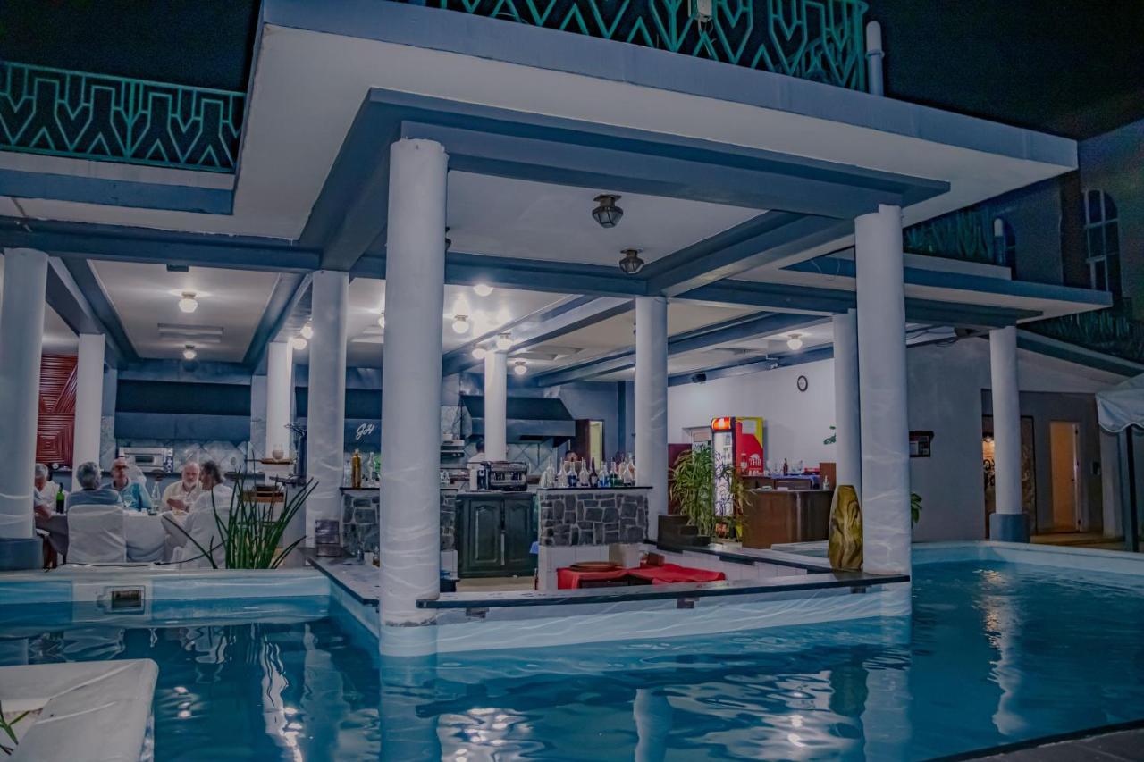 Le Grand Hotel Diego Antsiranana Luaran gambar
