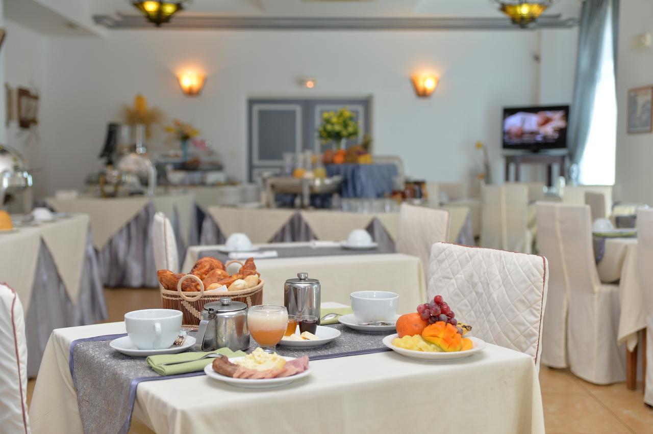 Le Grand Hotel Diego Antsiranana Luaran gambar
