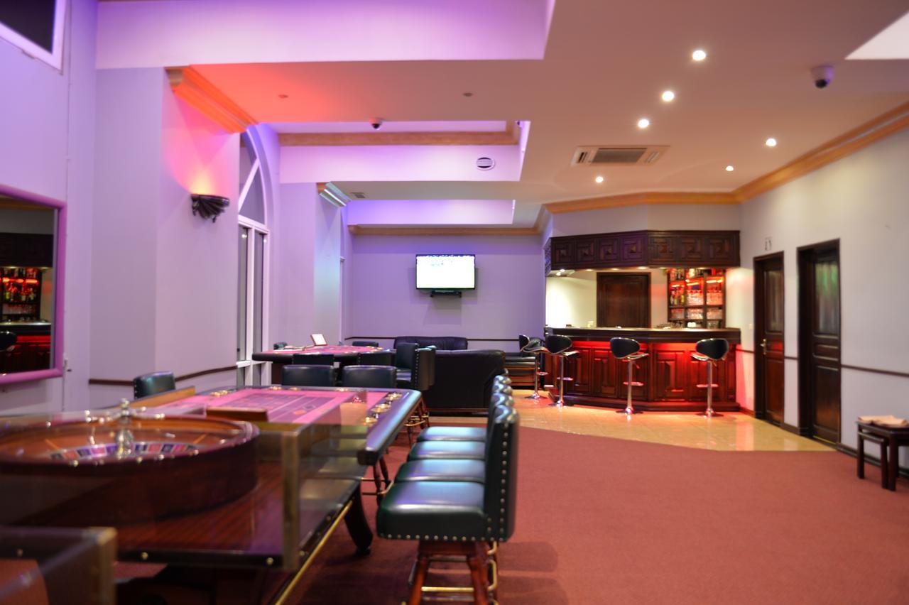 Le Grand Hotel Diego Antsiranana Luaran gambar