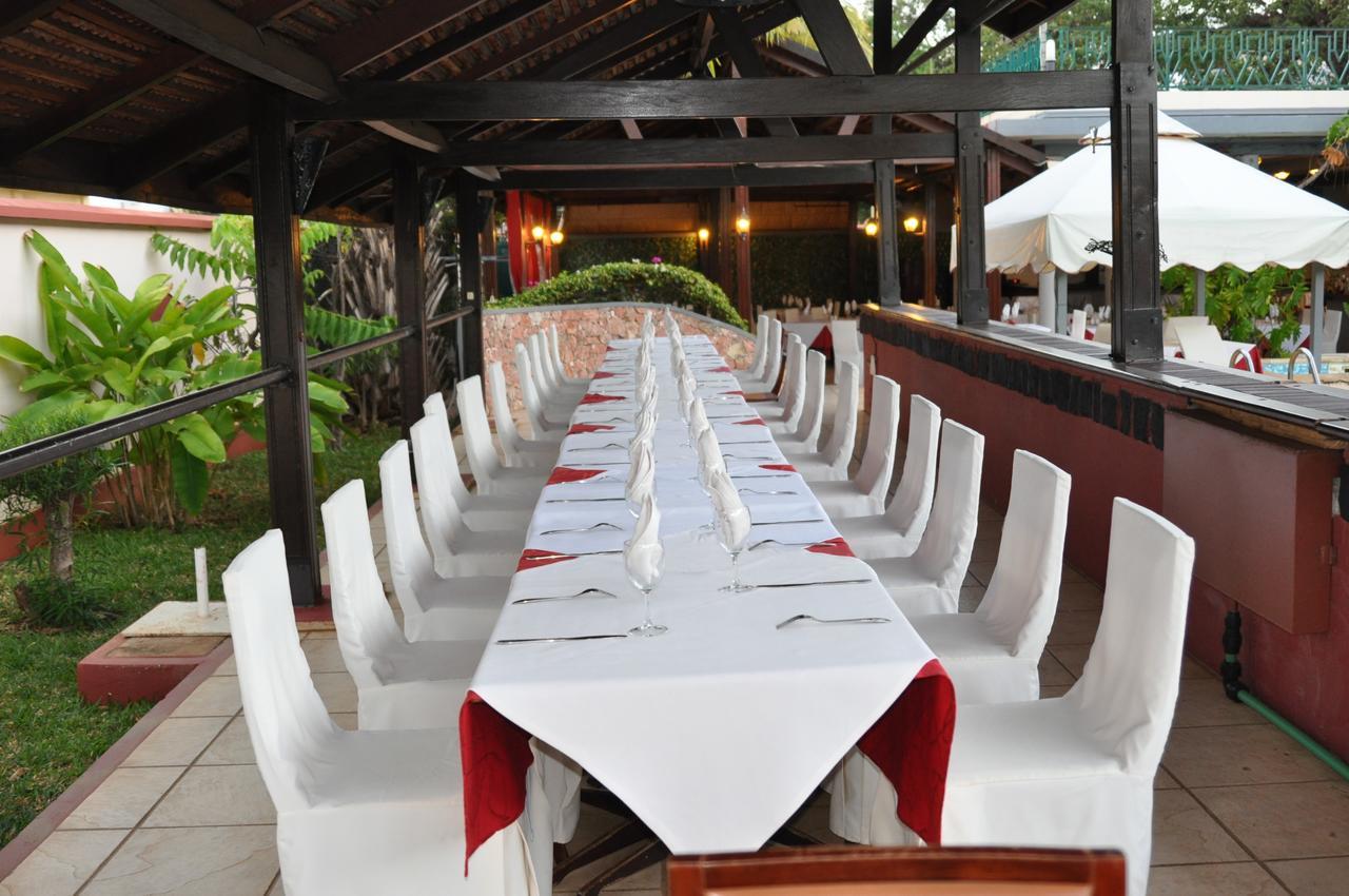 Le Grand Hotel Diego Antsiranana Luaran gambar