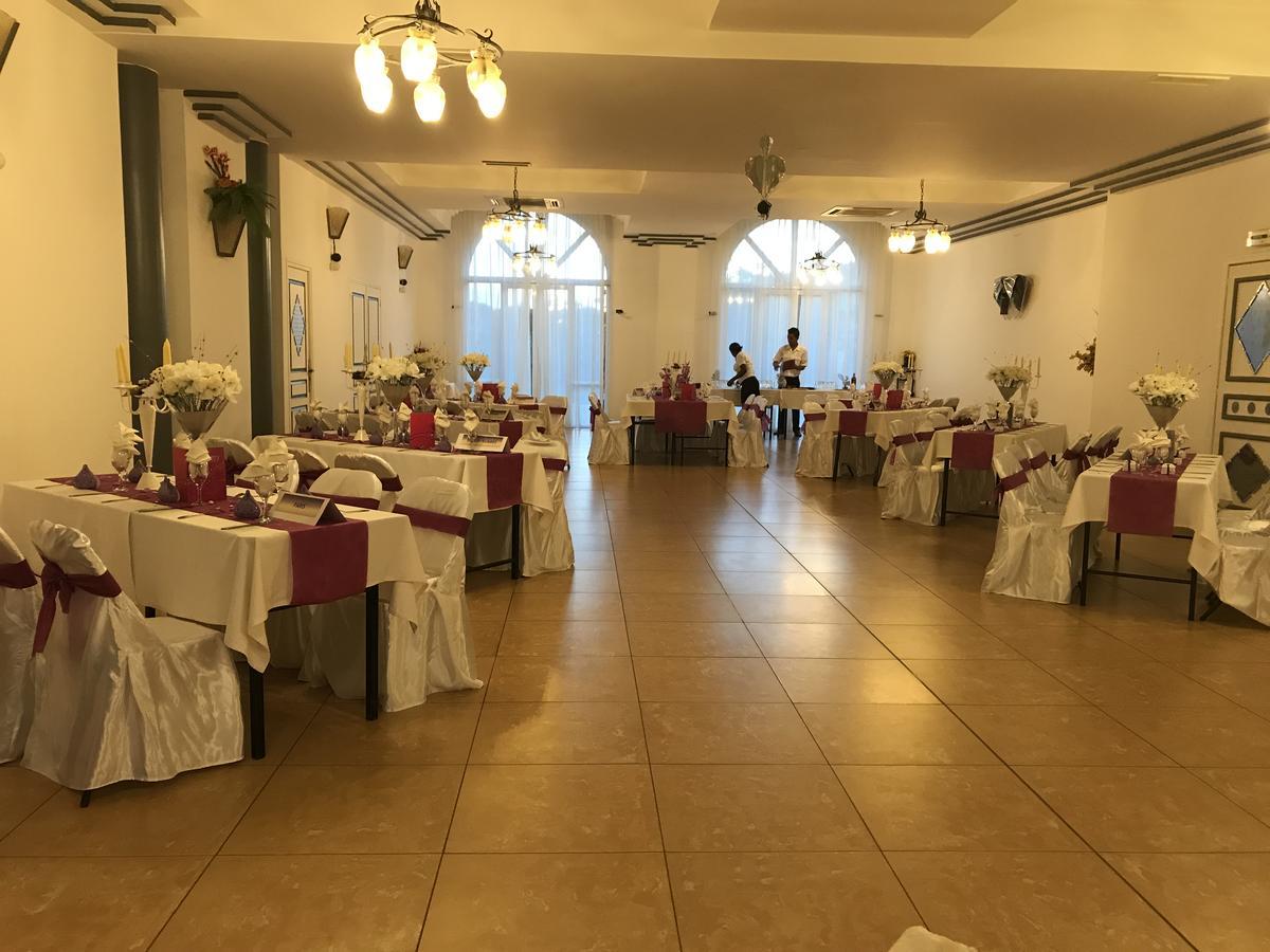 Le Grand Hotel Diego Antsiranana Luaran gambar
